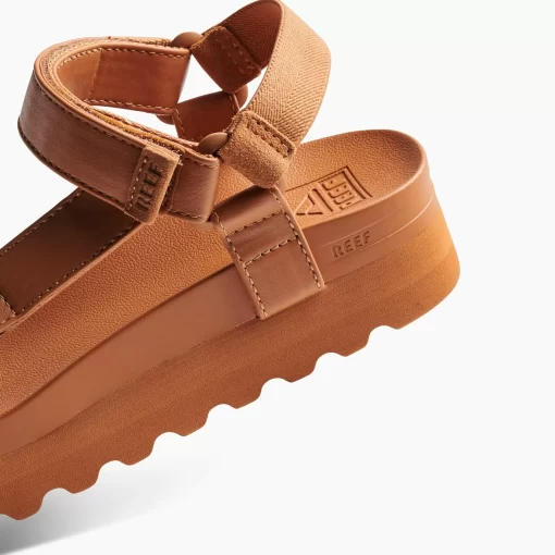 REEF Sandals>Cushion Rem Hi Cognac