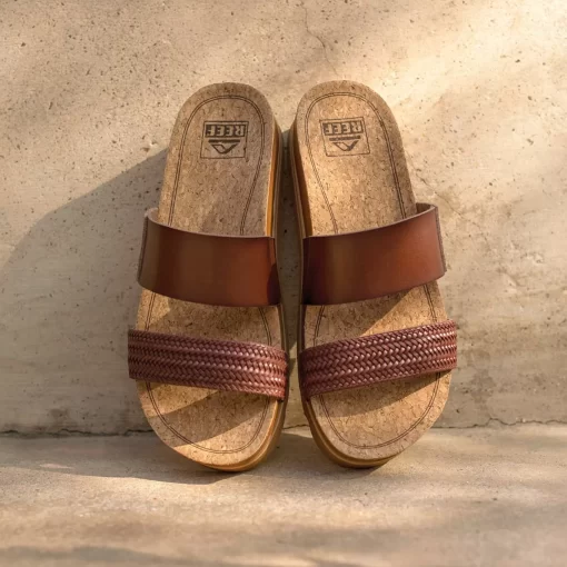 REEF Sandals | Slides>Cushion Vista Hi Chocolate