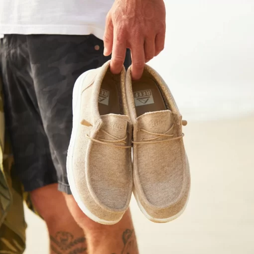 REEF Shoes> Cushion Coast Tan