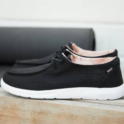 REEF Shoes> Cushion Coast Black