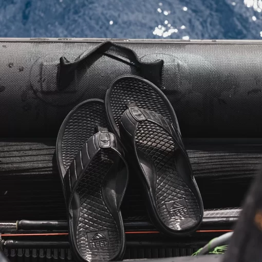 REEF Sandals | Flip Flops>The Deckhand Black