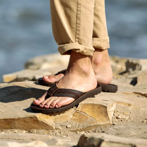 REEF Sandals | Flip Flops>Voyage Lux Dark Brown